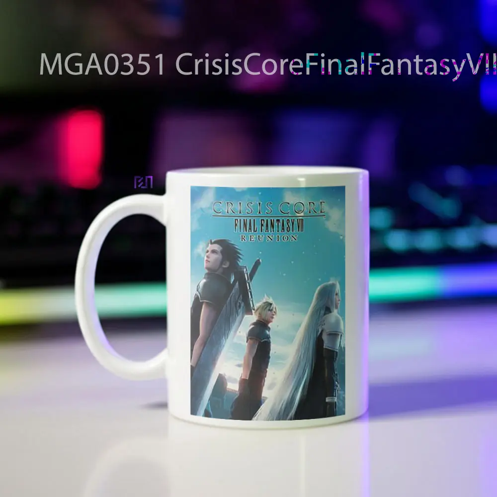 Crisis Core Final Fantasy VII - Reunion Game Mug - Sudut 2