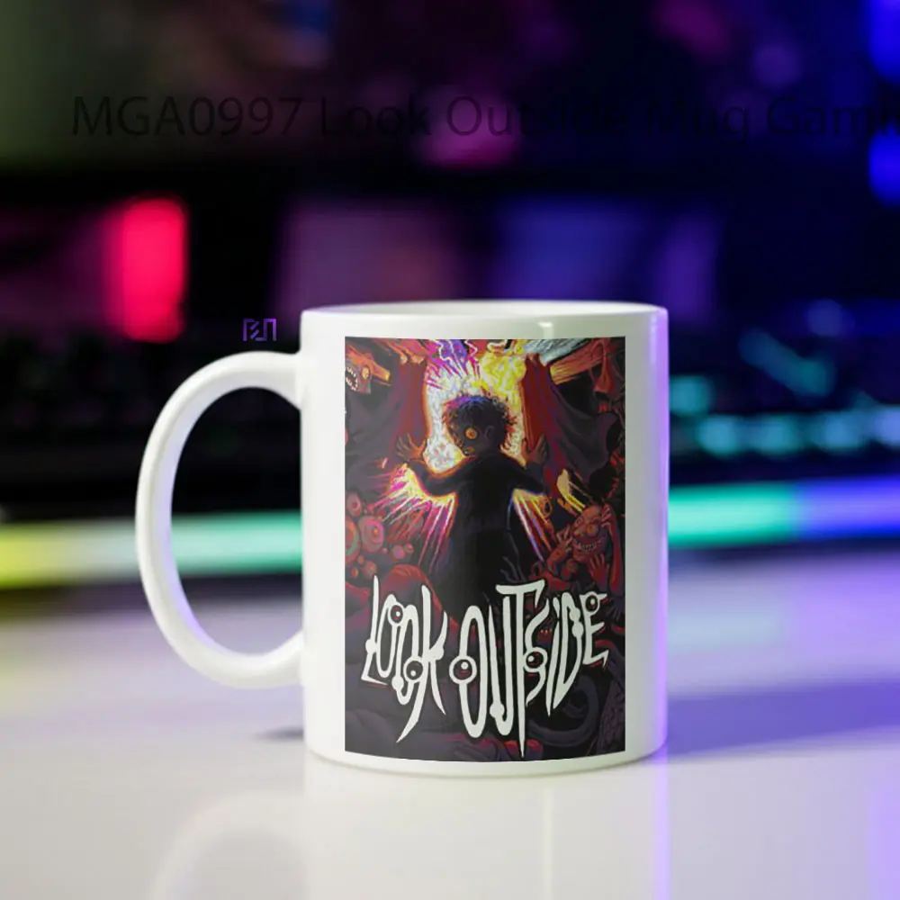 Look Outside Game Mug - Sudut 2