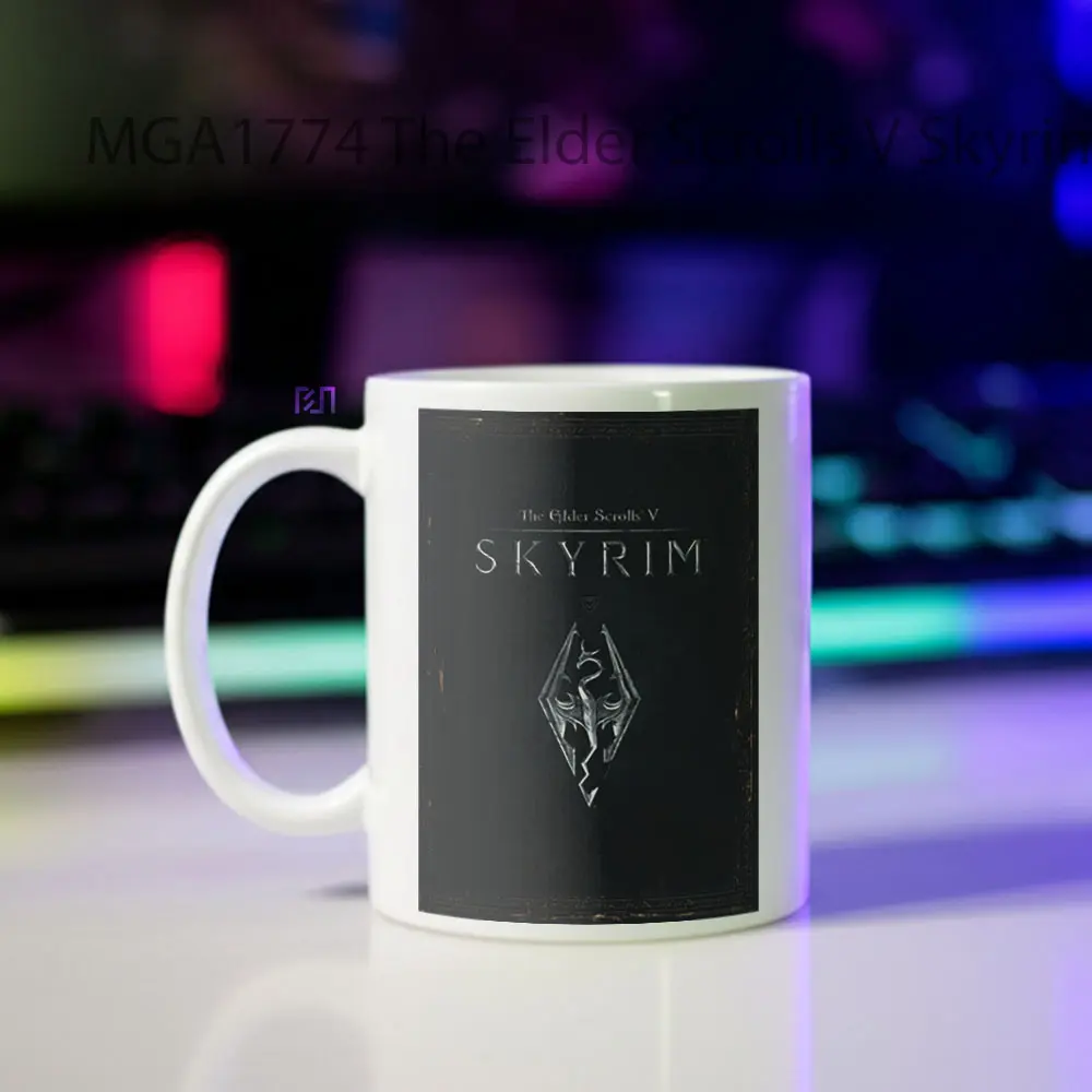 The Elder Scrolls V Skyrim Game Mug - Sudut 2