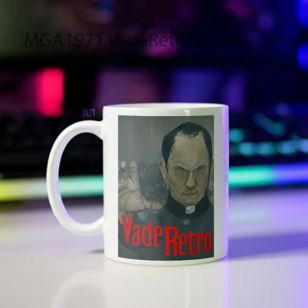 VadeRetroExorcist Game Mug - Sudut 2