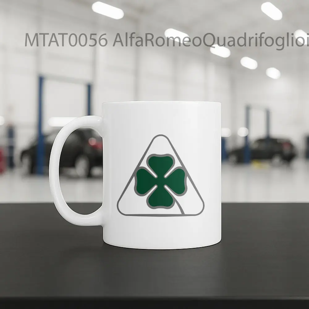AlfaRomeoQuadrifoglioin Logo Otomotif Mug - Sudut 2