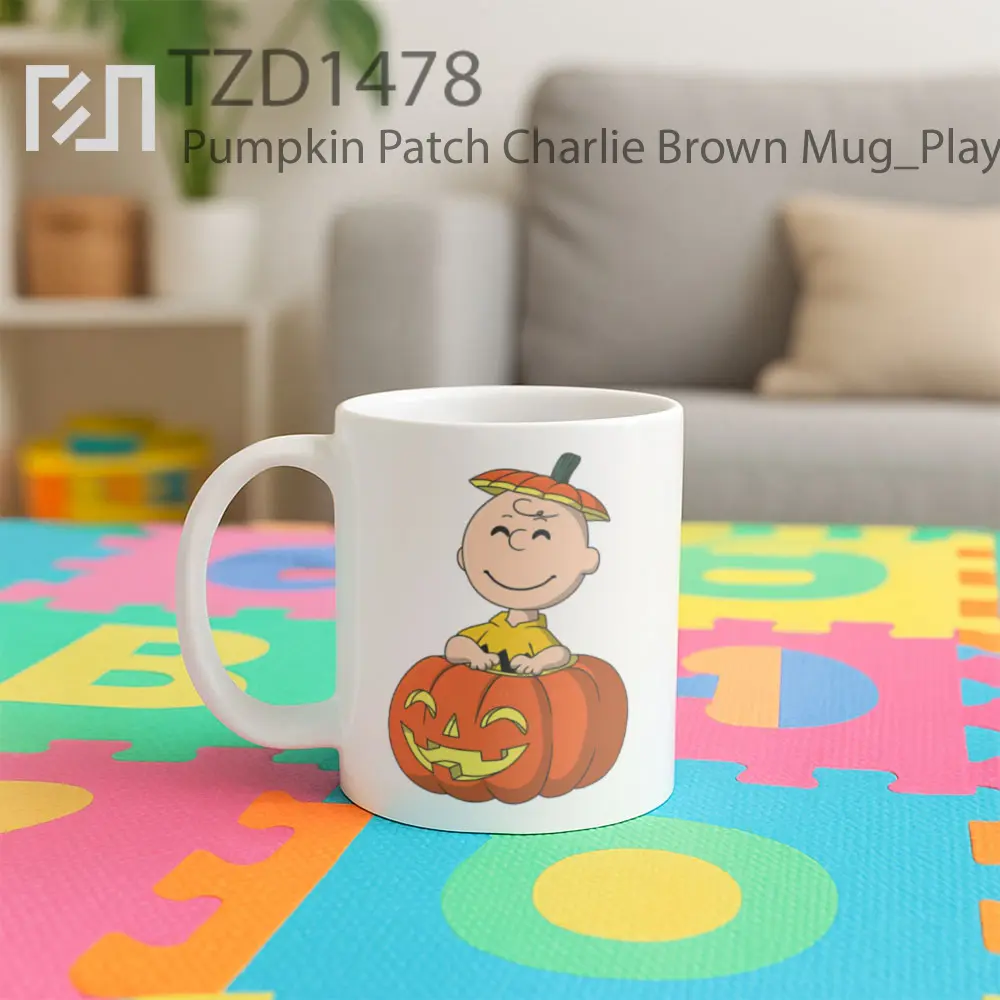 Pumpkin Patch Charlie Brown Mug - All-side / Desain