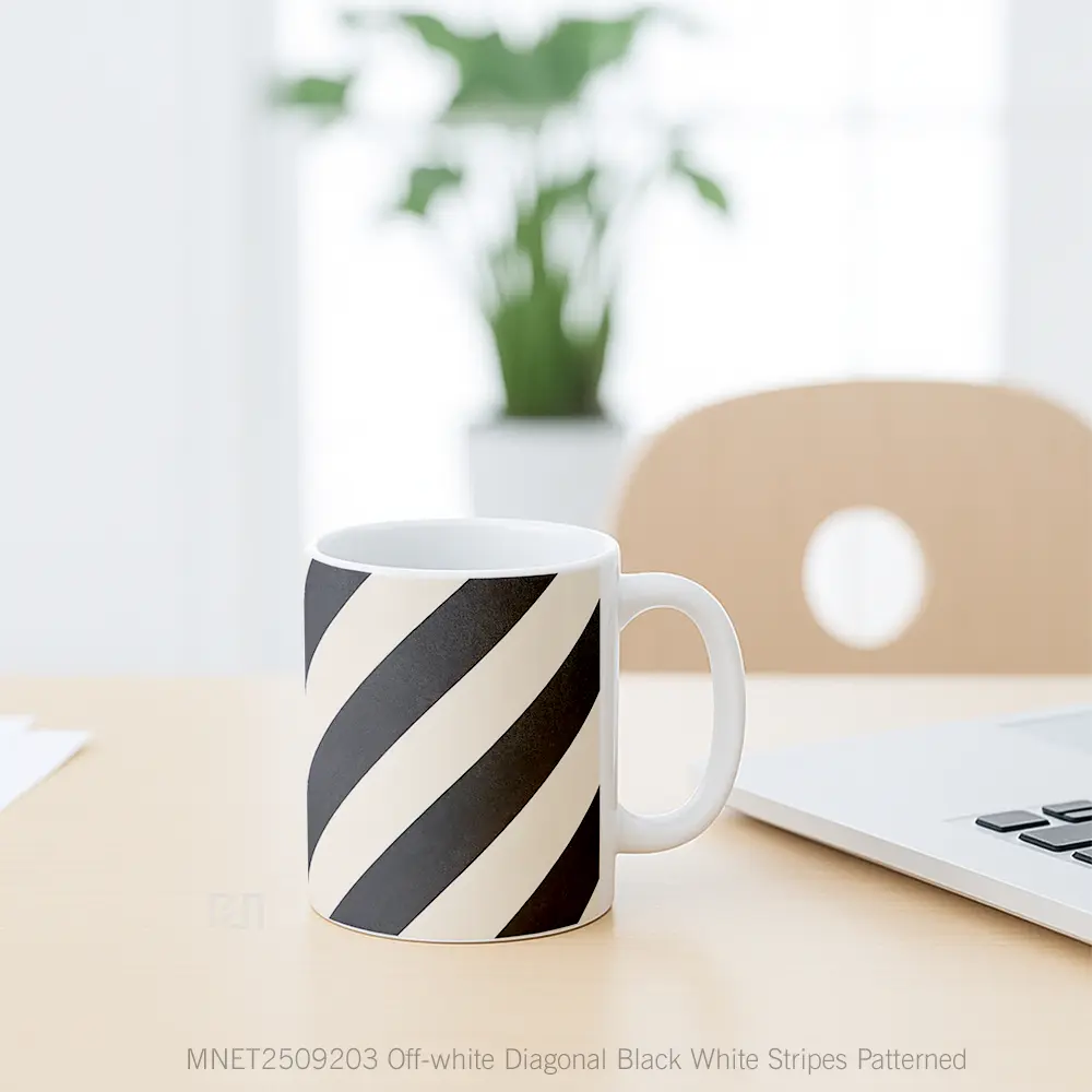 Off White Diagonal Black White Stripes Patterned Mug MNET2509203 - All-side / Desain