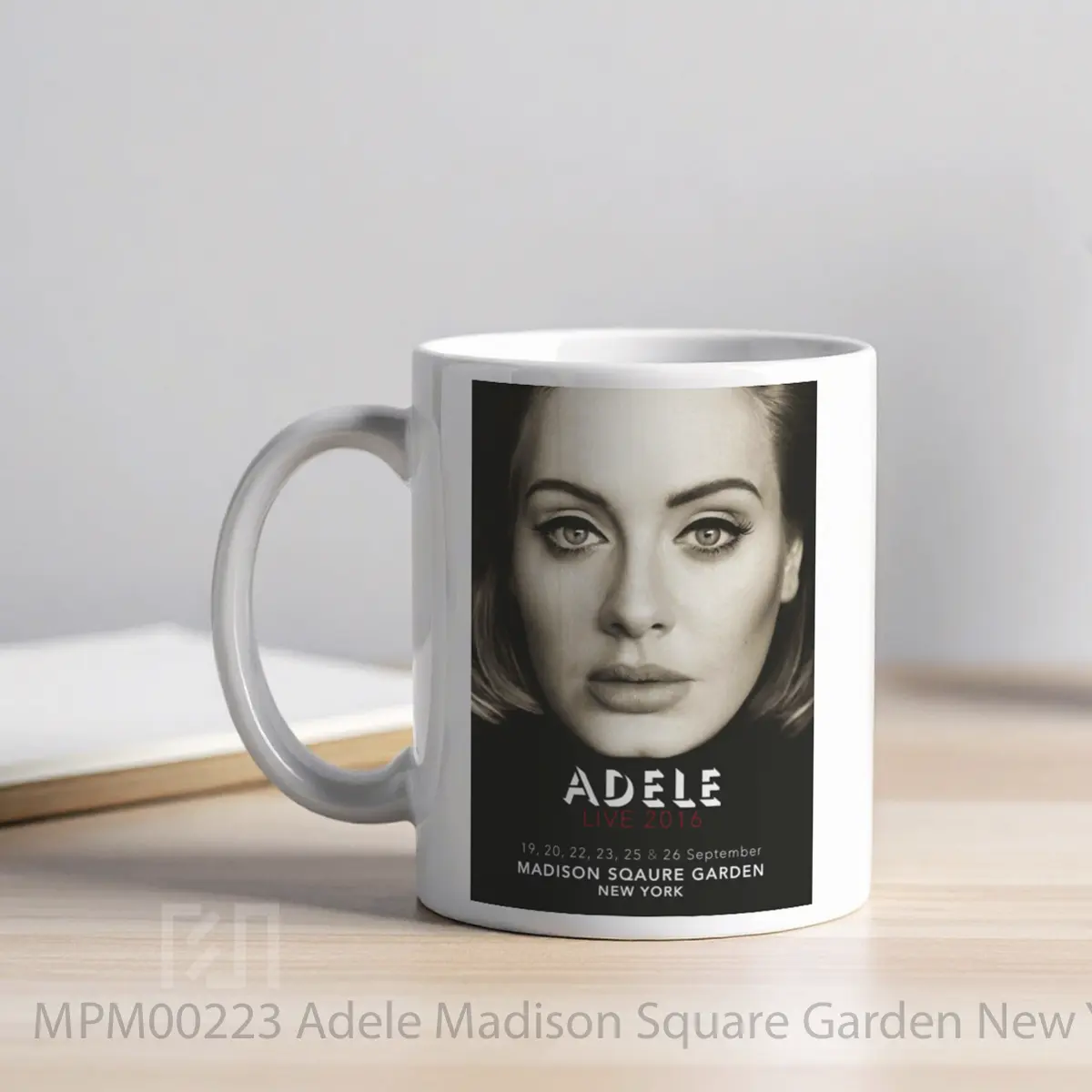 Mug Adele Madison Square Garden New York 2016 MPM00223 - All-side / Desain