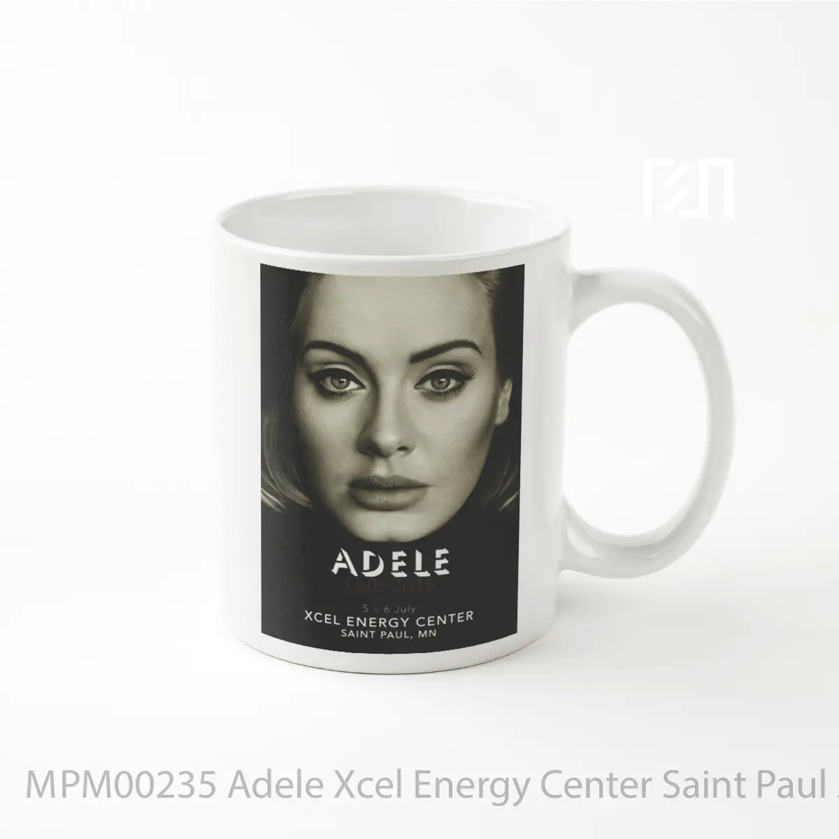 Mug Adele Xcel Energy Center Saint Paul 2016 MPM00235