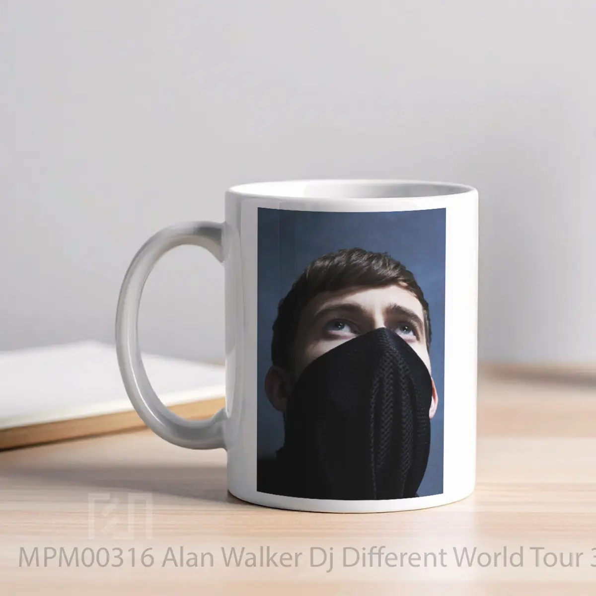 Mug Alan Walker Dj Different World Tour 3 MPM00316 - All-side / Desain