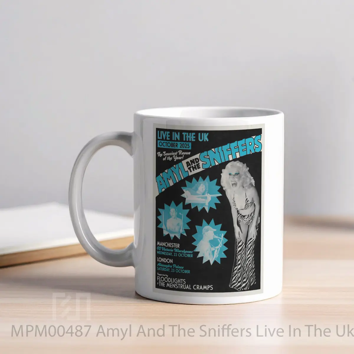 Mug Amyl And The Sniffers Live In The Uk Tour 2025 Manchester MPM00487 - All-side / Desain