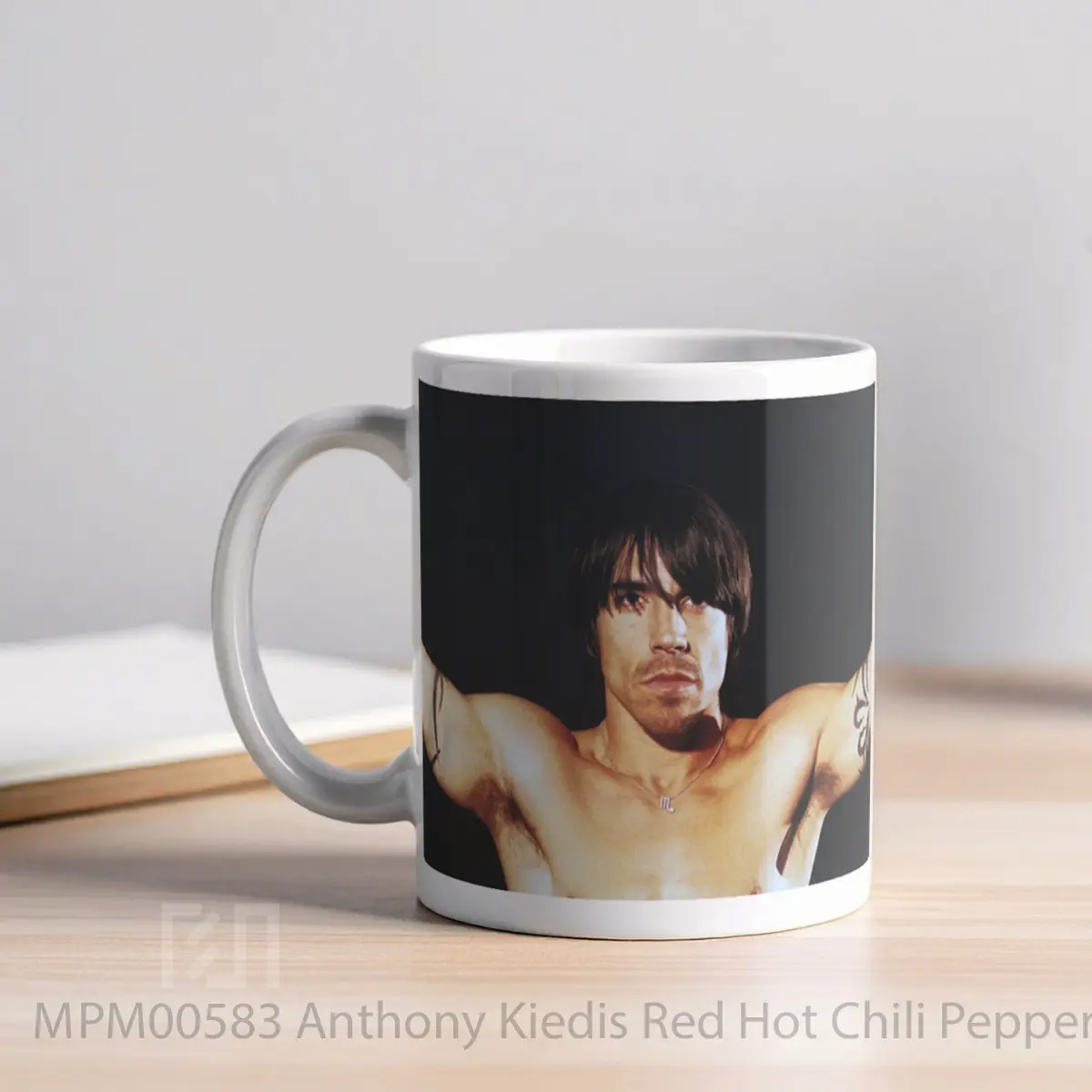 Mug Anthony Kiedis Red Hot Chili Peppers MPM00583 - All-side / Desain