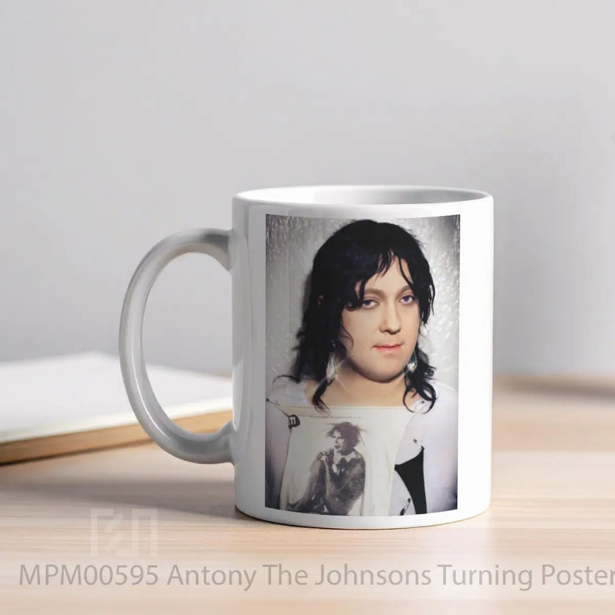 Mug Antony The Johnsons Turning MPM00595 - All-side / Desain
