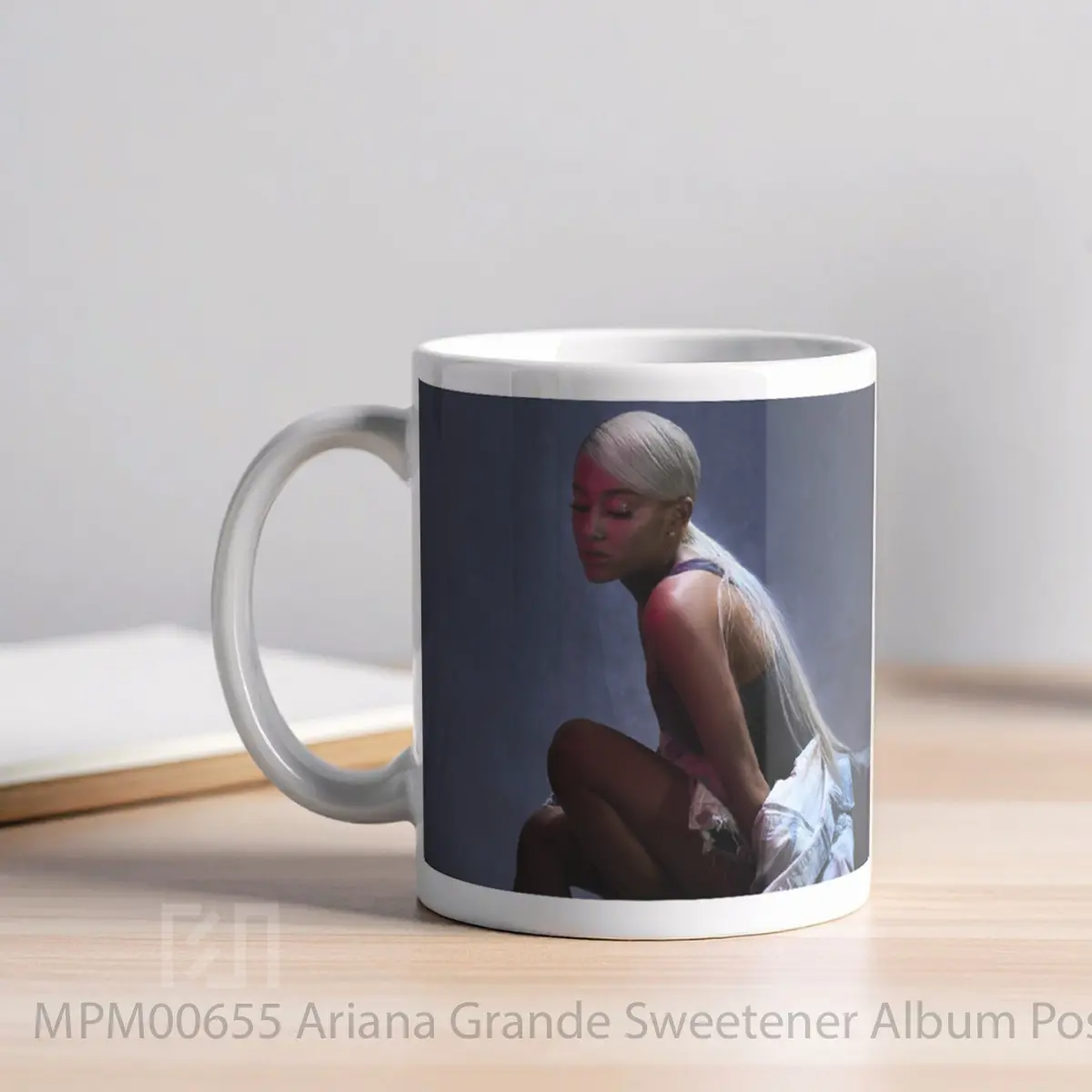 Mug Ariana Grande Sweetener Album MPM00655 - All-side / Desain