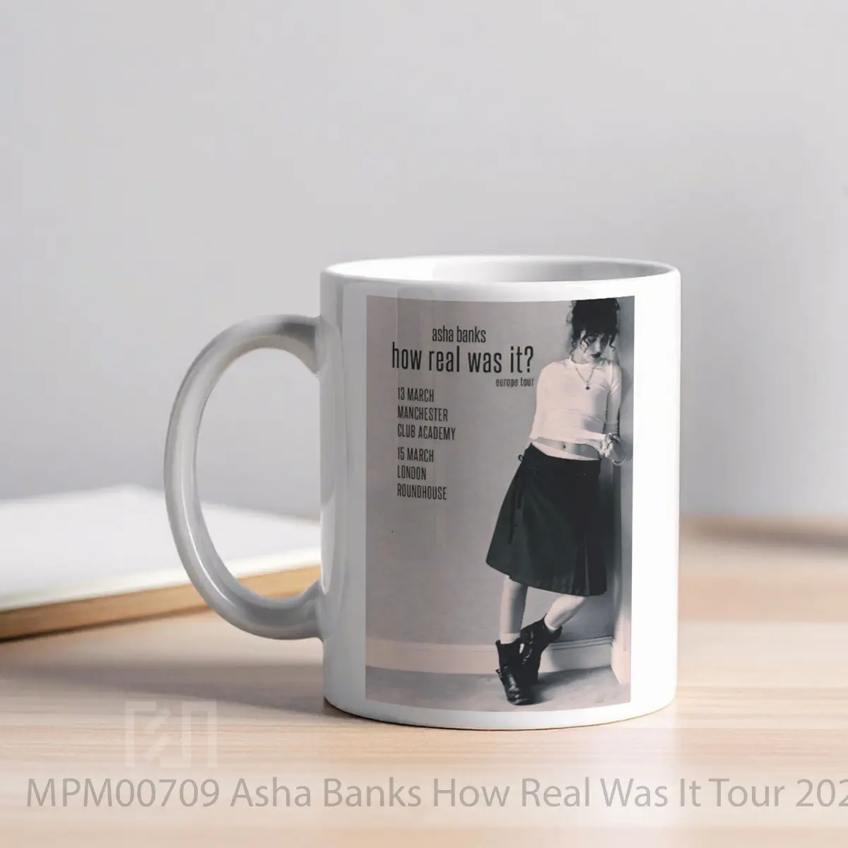 Mug Asha Banks How Real Was It Tour 2026 Manchester MPM00709 - All-side / Desain