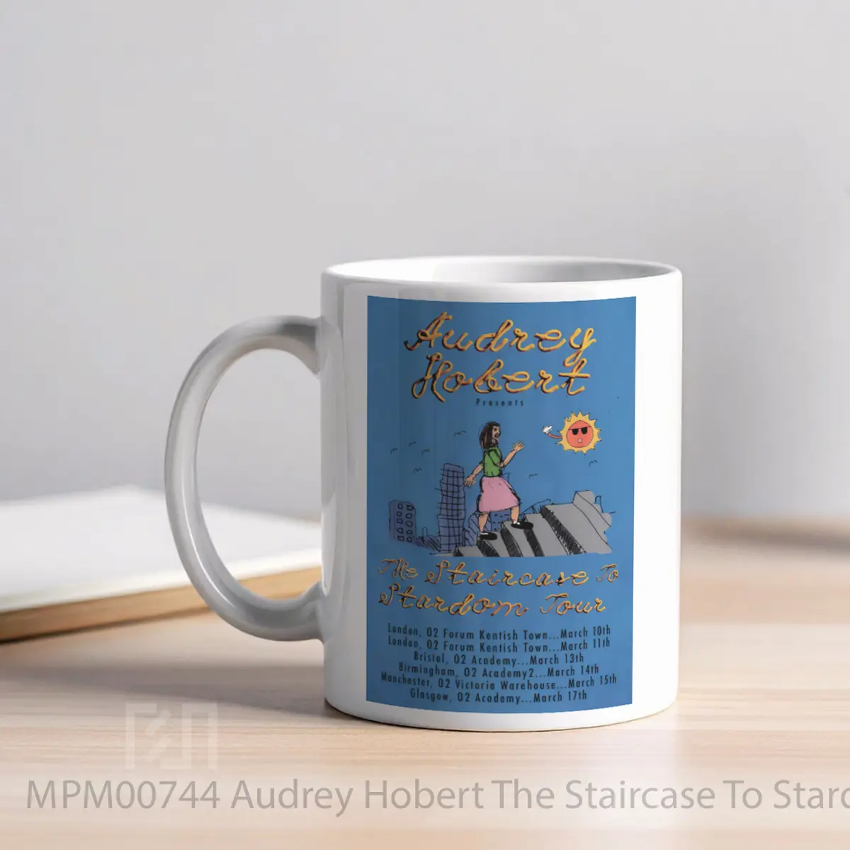 Mug Audrey Hobert The Staircase To Stardom Uk Tour 2026 MPM00744 - All-side / Desain