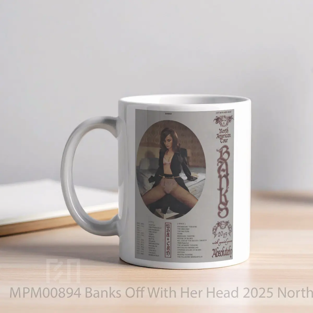 Mug Banks Off With Her Head 2025 North Americ MPM00894 - All-side / Desain