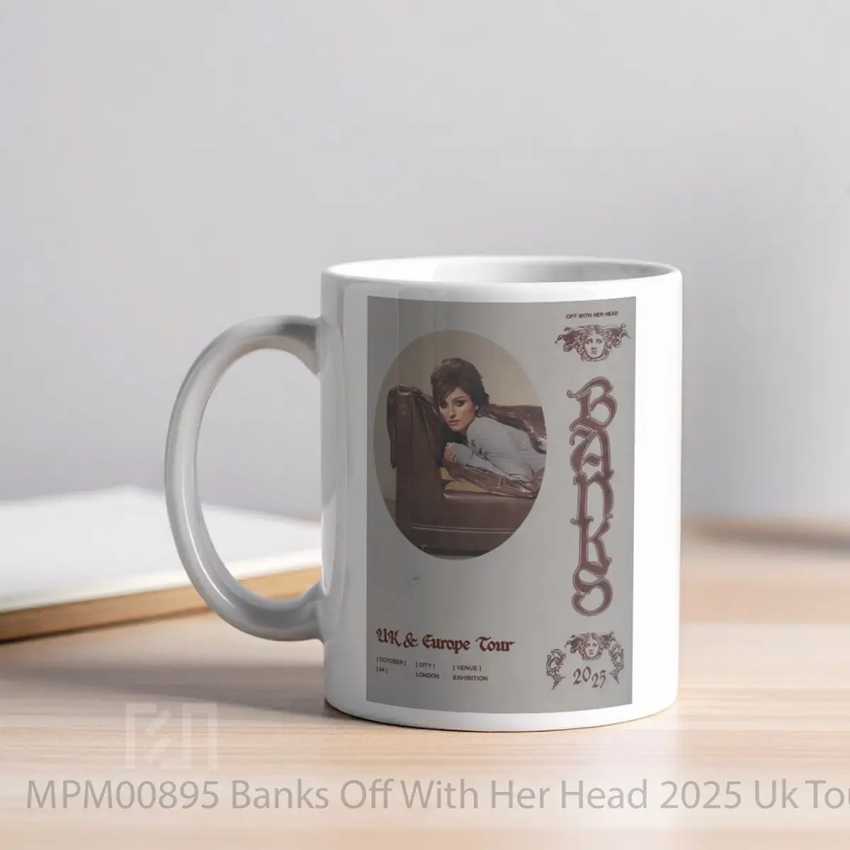 Mug Banks Off With Her Head 2025 Uk Tour MPM00895 - All-side / Desain
