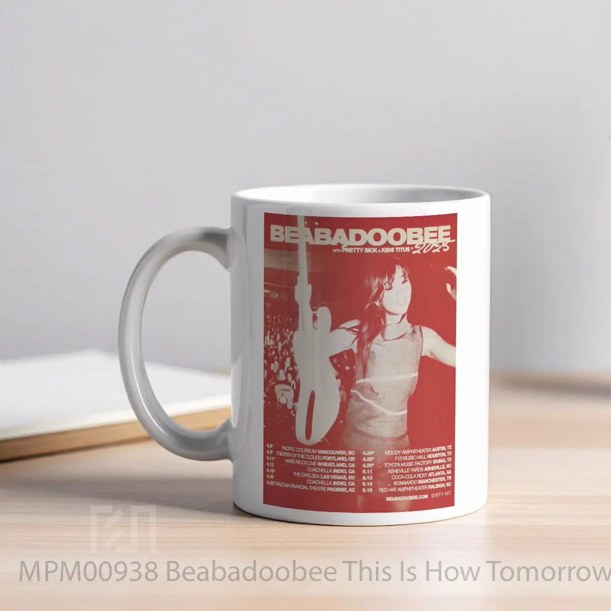 Mug Beabadoobee This Is How Tomorrow Moves Tour 2025 MPM00938 - All-side / Desain