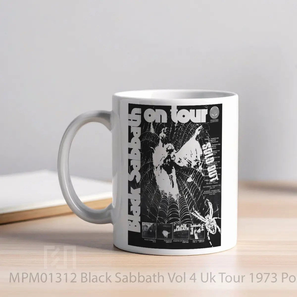 Mug Black Sabbath Vol 4 Uk Tour 1973 MPM01312 - All-side / Desain