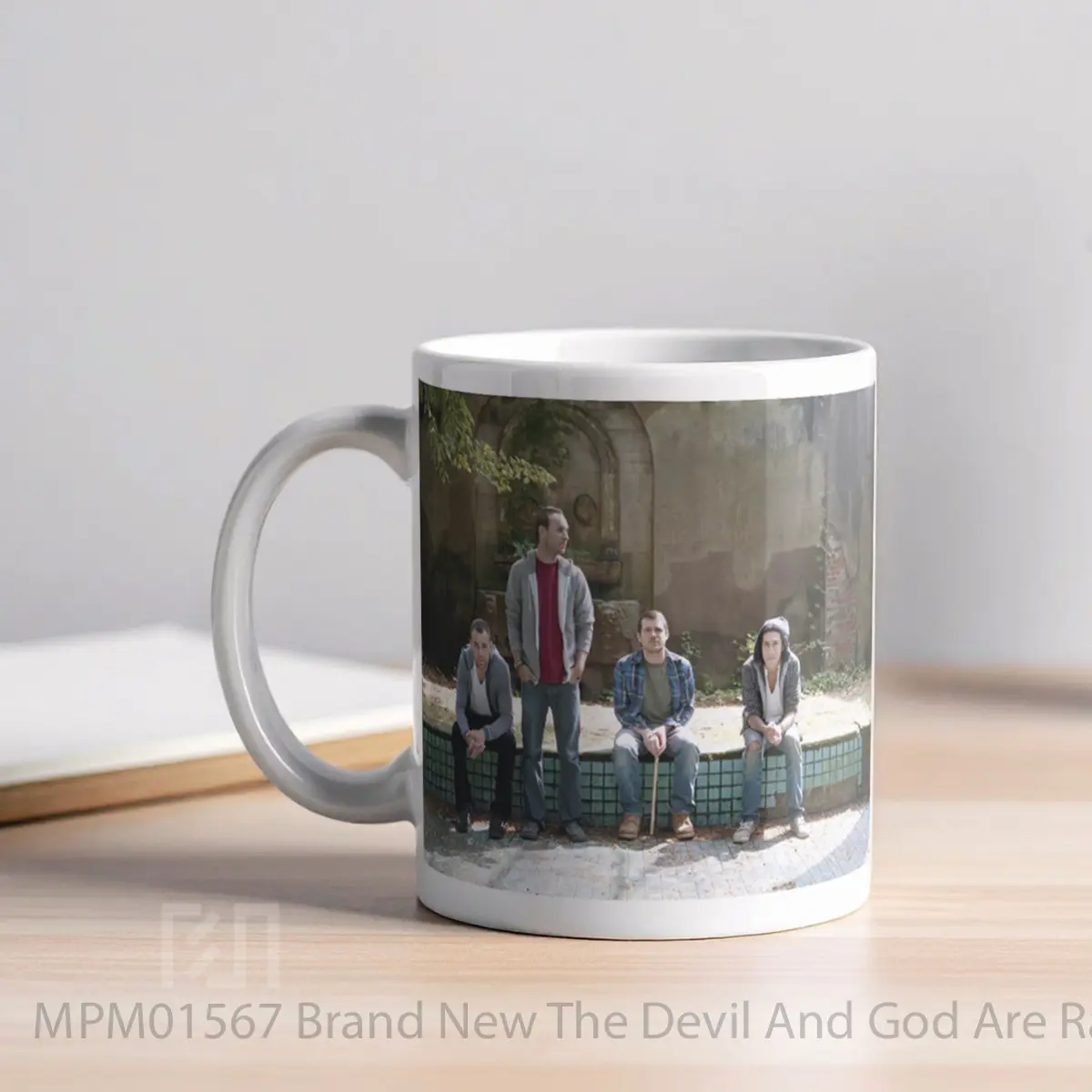 Mug Brand New The Devil And God Are Raging Inside Me MPM01567 - All-side / Desain