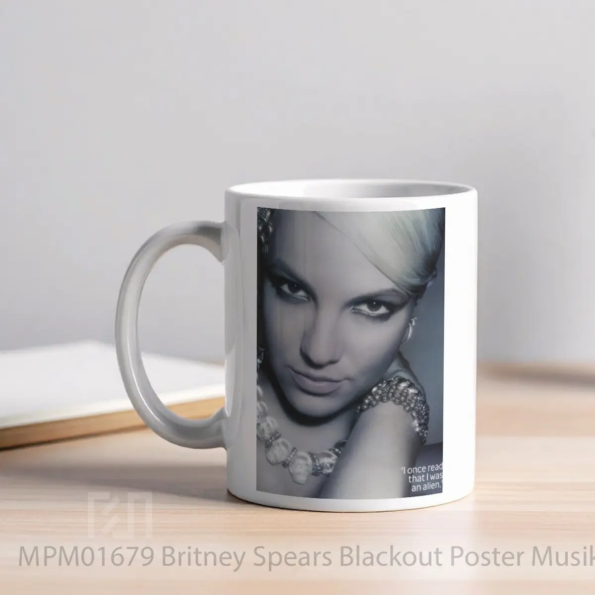 Mug Britney Spears Blackout MPM01679 - All-side / Desain
