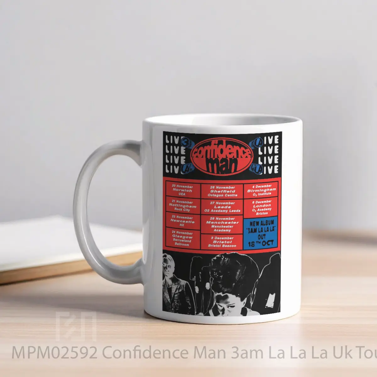 Mug Confidence Man 3am La La La Uk Tour 2024 MPM02592 - All-side / Desain