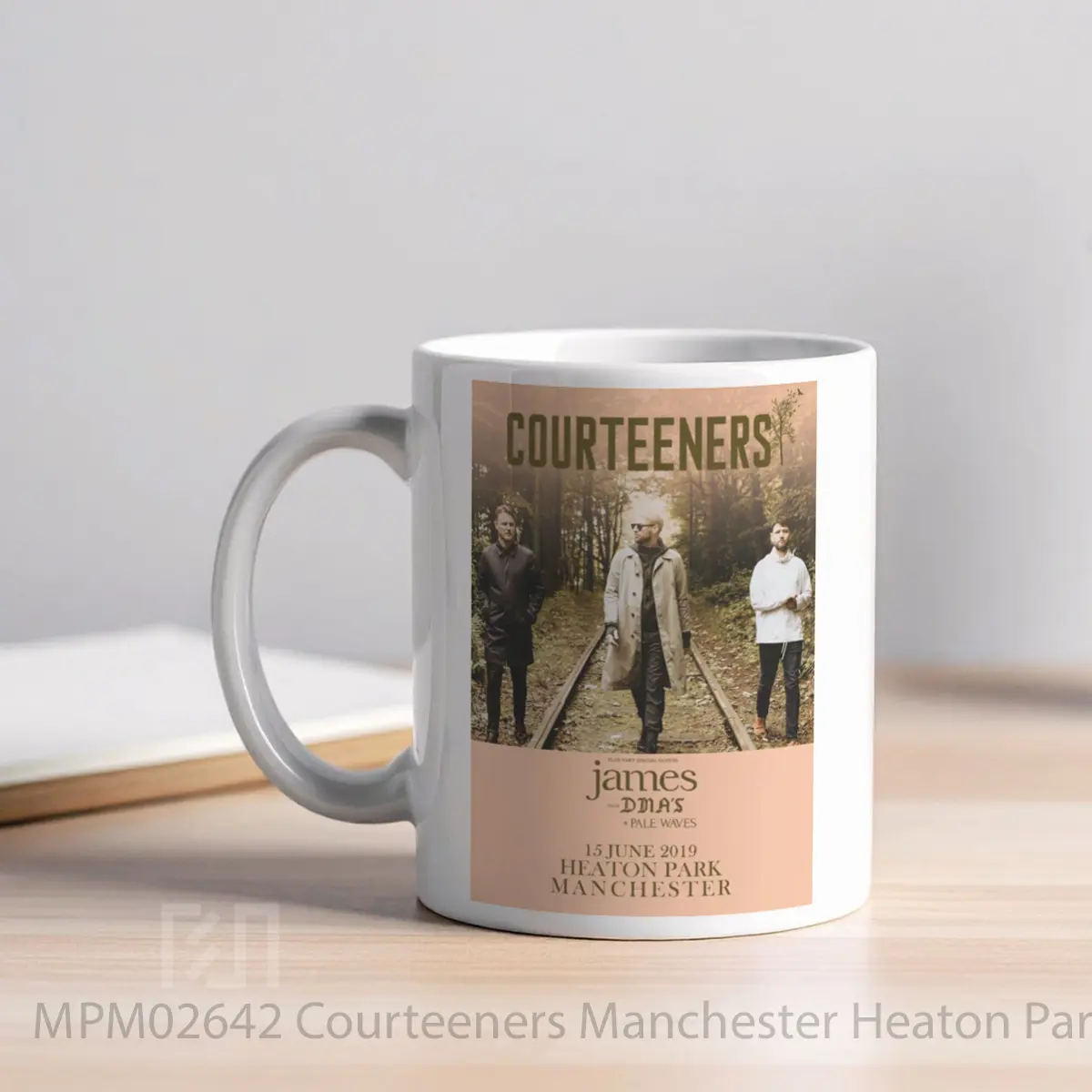 Mug Courteeners Manchester Heaton Park 2019 MPM02642 - All-side / Desain