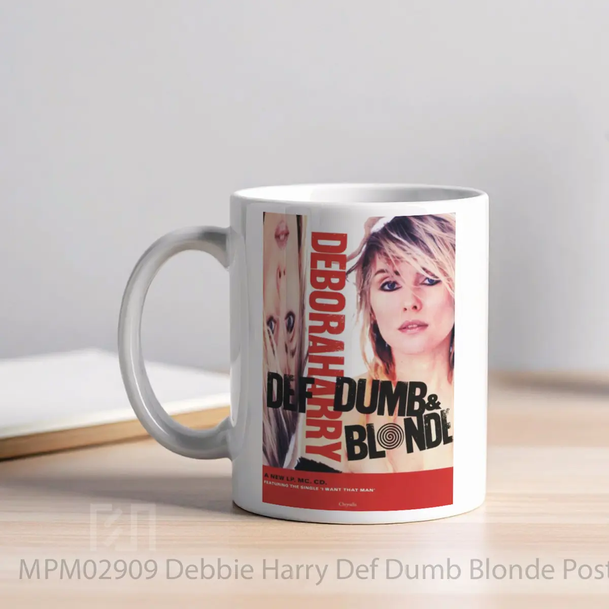 Mug Debbie Harry Def Dumb Blonde MPM02909 - All-side / Desain