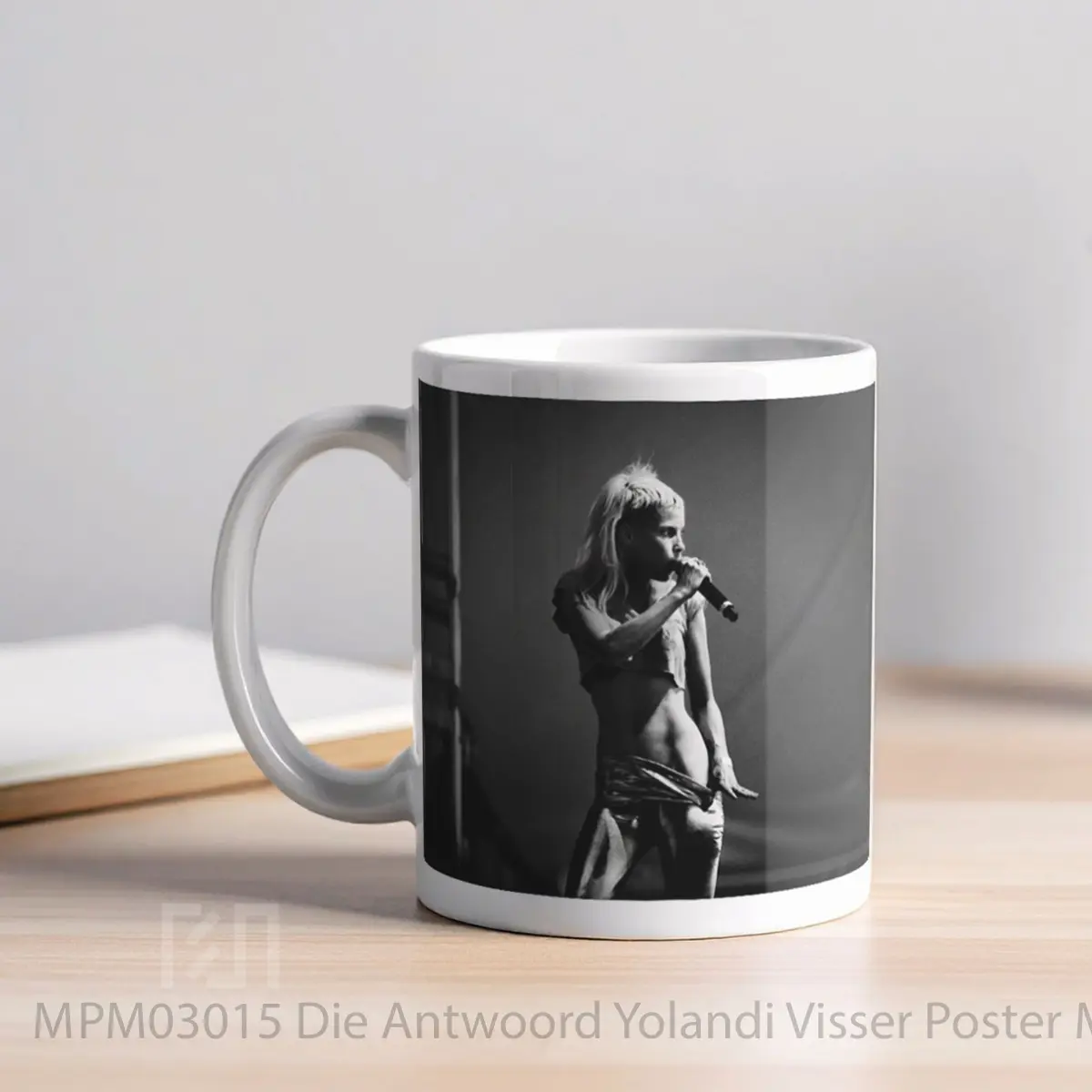 Mug Die Antwoord Yolandi Visser MPM03015 - All-side / Desain