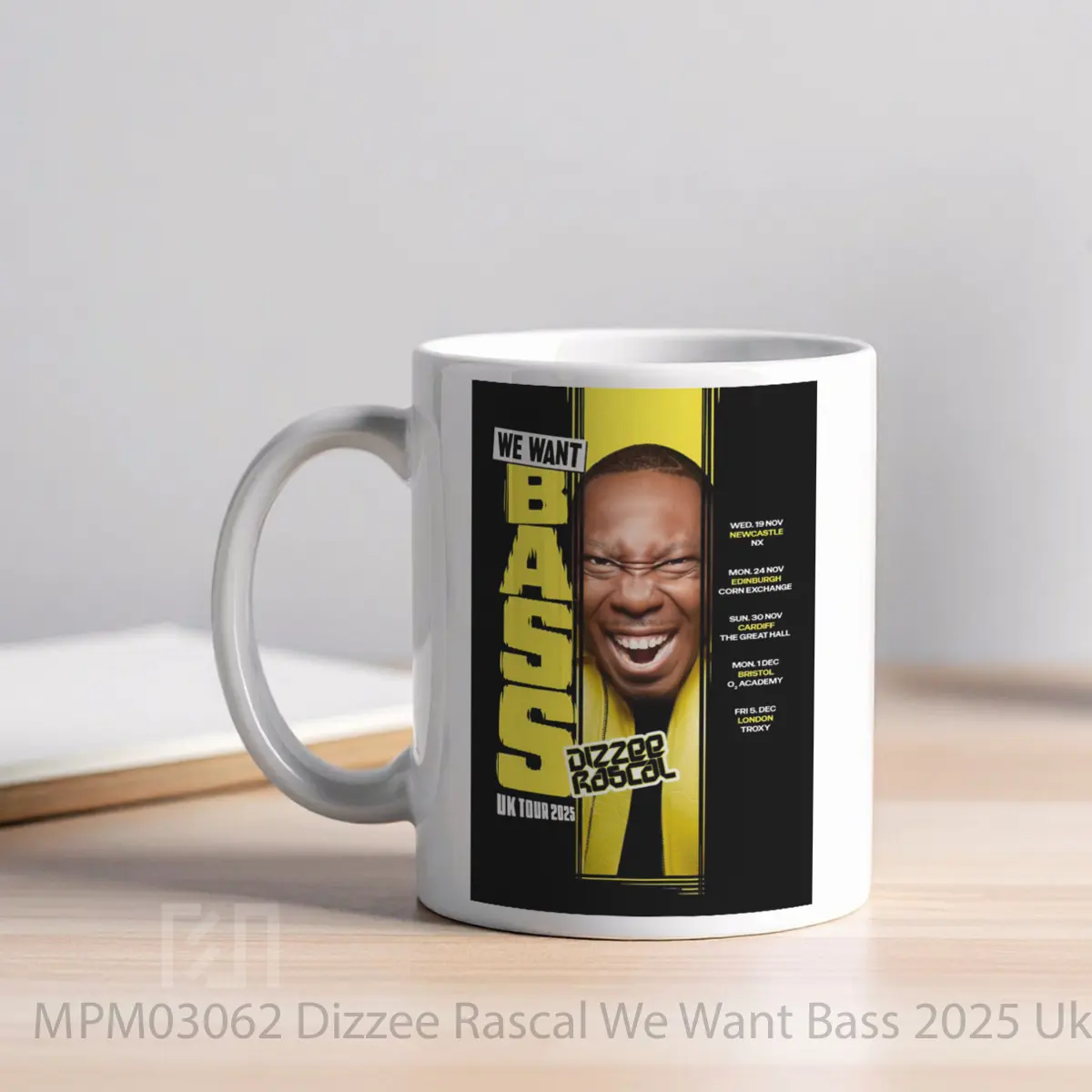 Mug Dizzee Rascal We Want Bass 2025 Uk Tour MPM03062 - All-side / Desain