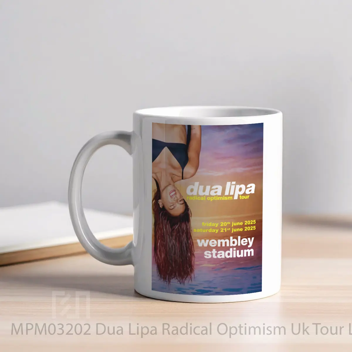 Mug Dua Lipa Radical Optimism Uk Tour London Wembley MPM03202 - All-side / Desain