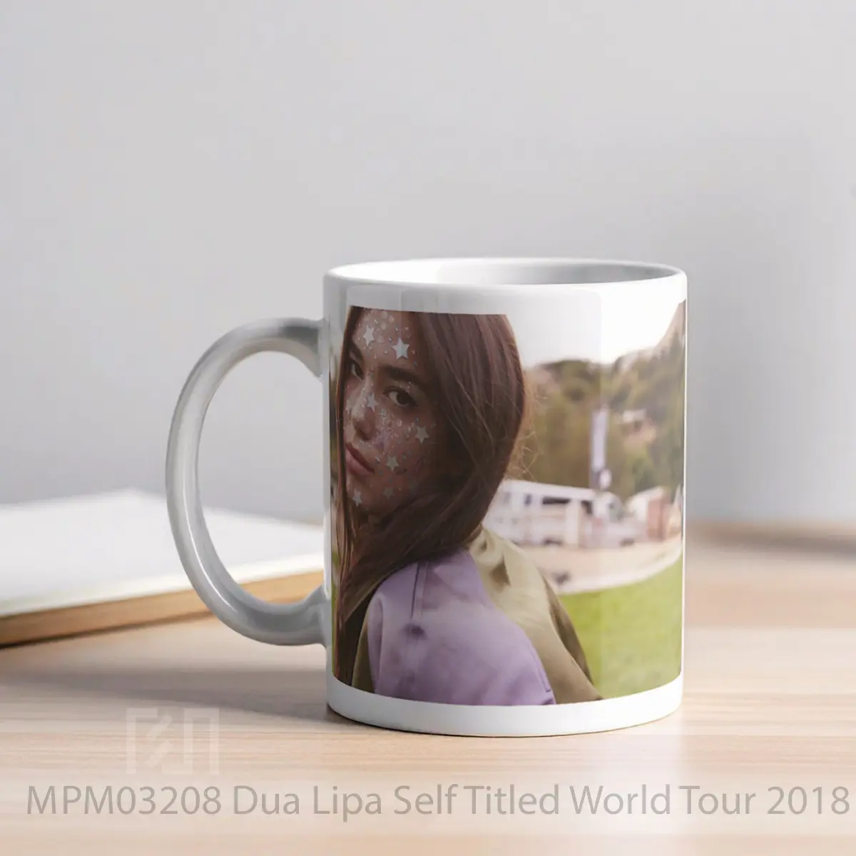 Mug Dua Lipa Self Titled World Tour 2018 13 MPM03208 - All-side / Desain