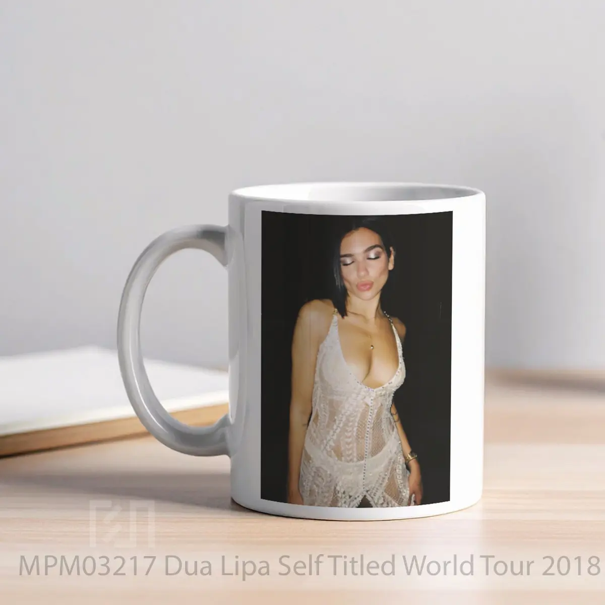 Mug Dua Lipa Self Titled World Tour 2018 7 MPM03217 - All-side / Desain