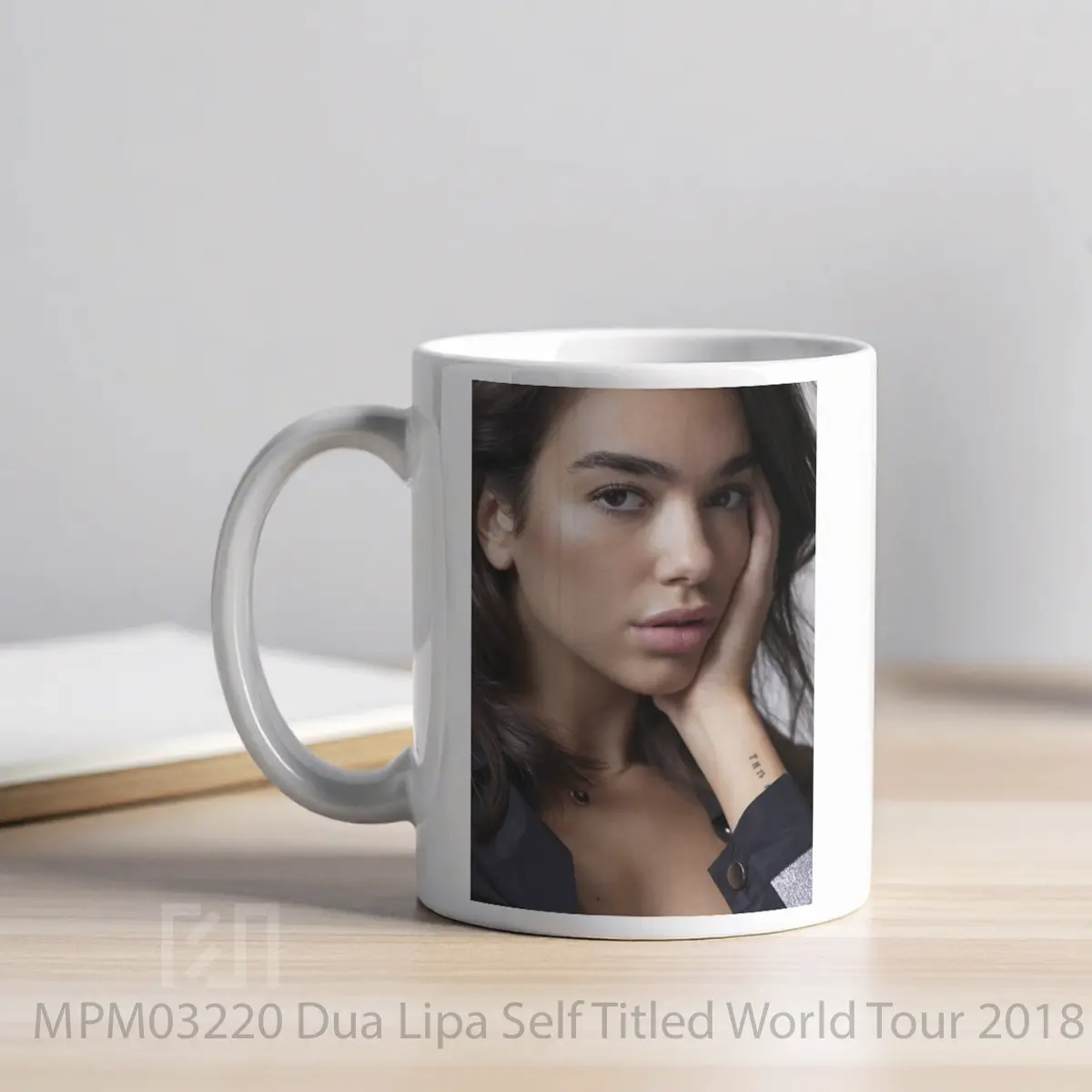 Mug Dua Lipa Self Titled World Tour 2018 Print MPM03220 - All-side / Desain