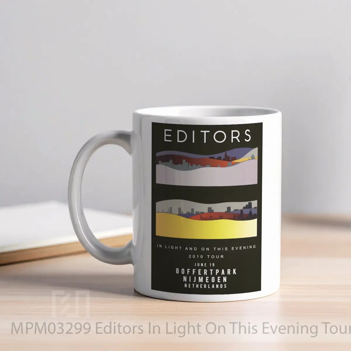 Mug Editors In Light On This Evening Tour 2010 MPM03299 - All-side / Desain