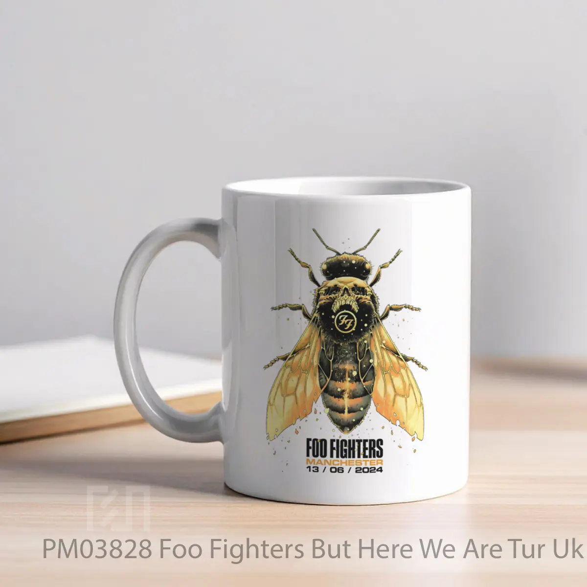 Mug Foo Fighters But Here We Are Tur Uk Manchester MPM03828 - All-side / Desain