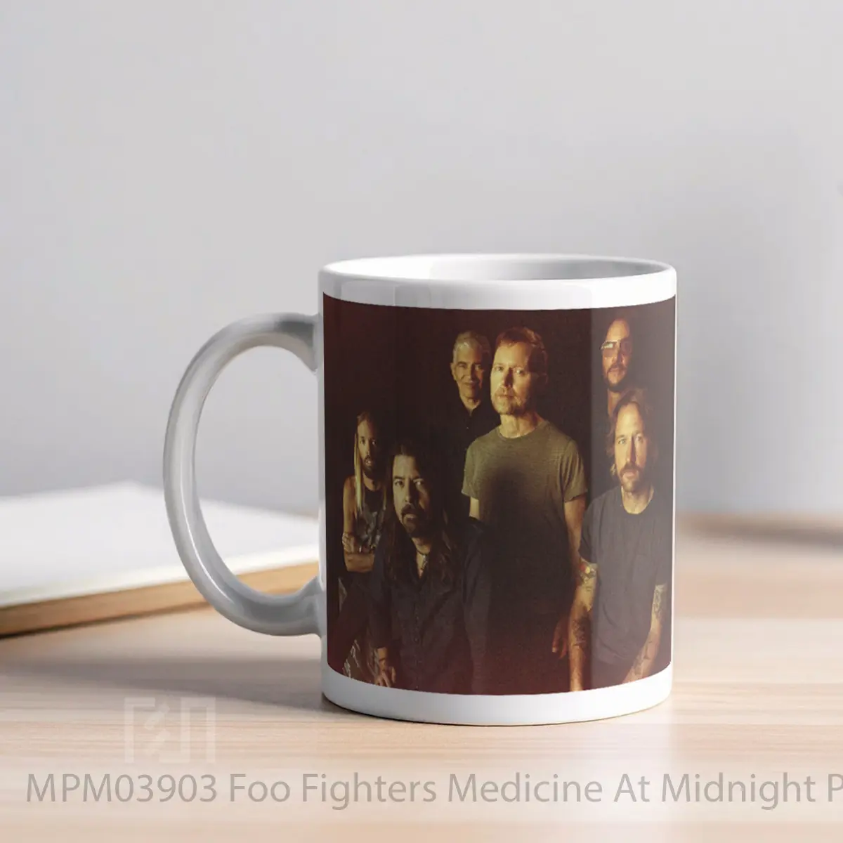 Mug Foo Fighters Medicine At Midnight Promotional Phot MPM03903 - All-side / Desain