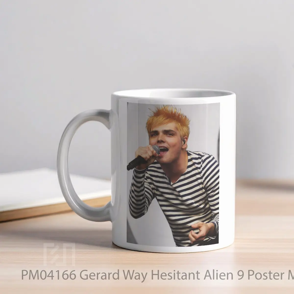 Mug Gerard Way Hesitant Alien 9 MPM04166 - All-side / Desain