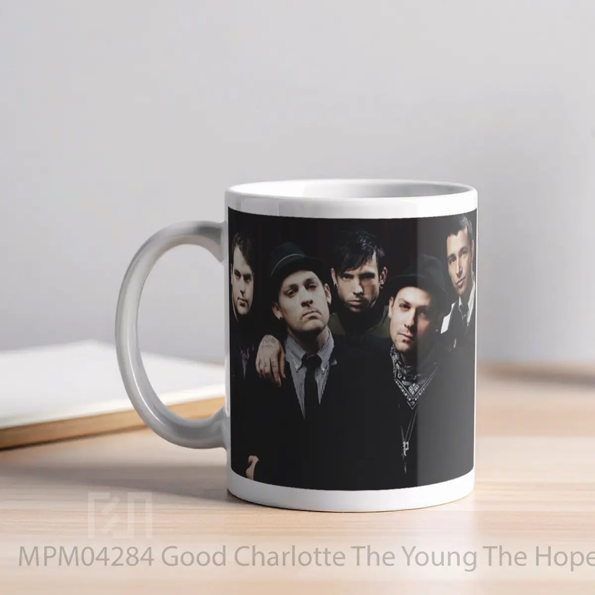 Mug Good Charlotte The Young The Hopeless MPM04284 - All-side / Desain