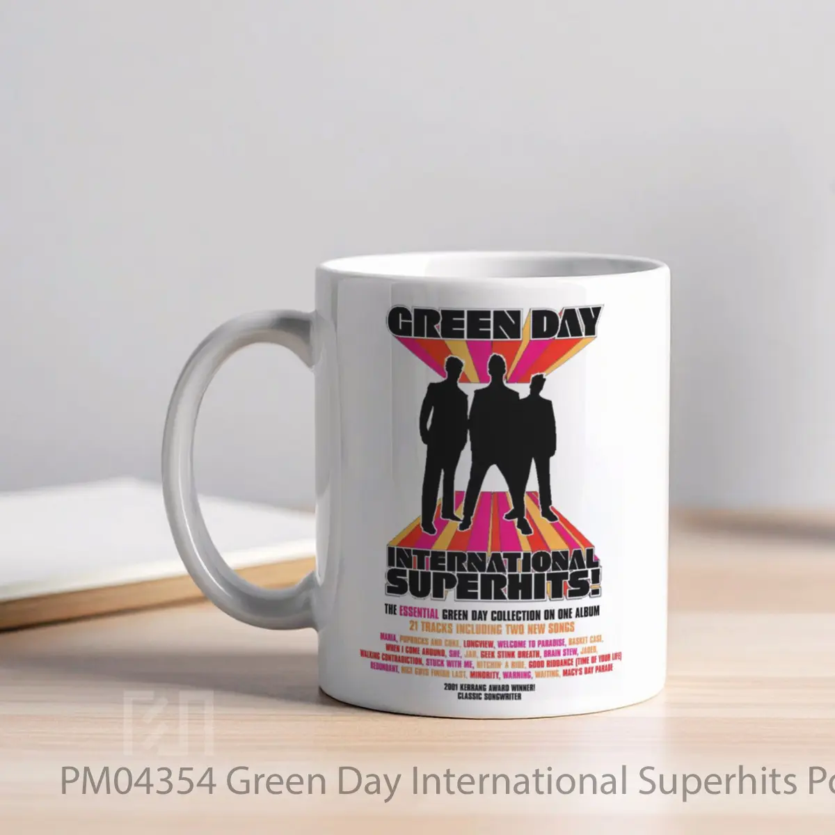Mug Green Day International Superhits MPM04354 - All-side / Desain