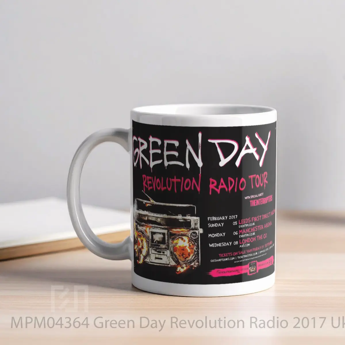 Mug Green Day Revolution Radio 2017 Uk Tour MPM04364 - All-side / Desain