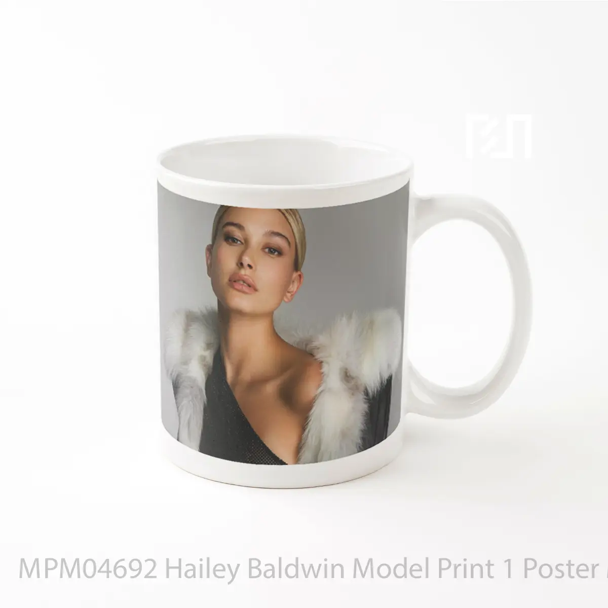Mug Hailey Baldwin Model Print 1 MPM04692