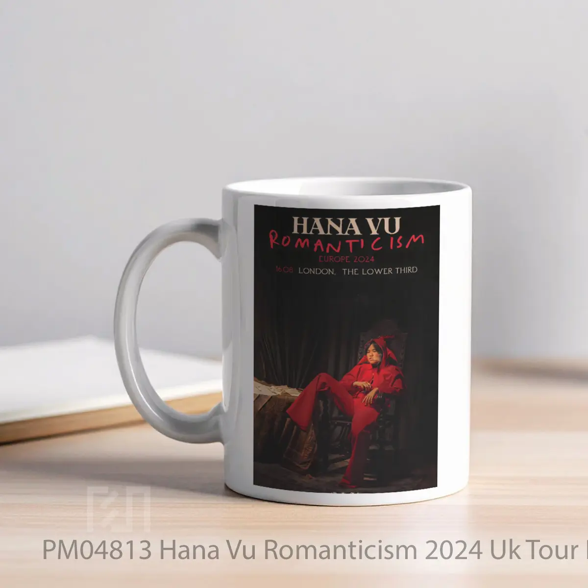 Mug Hana Vu Romanticism 2024 Uk Tour MPM04813 - All-side / Desain