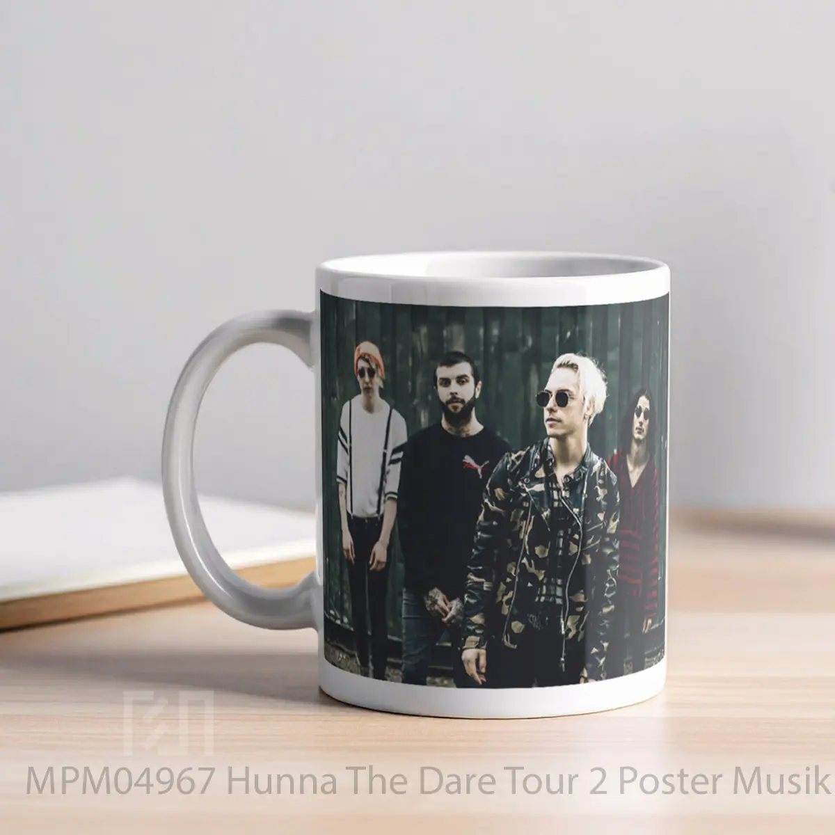 Mug Hunna The Dare Tour 2 MPM04967 - All-side / Desain