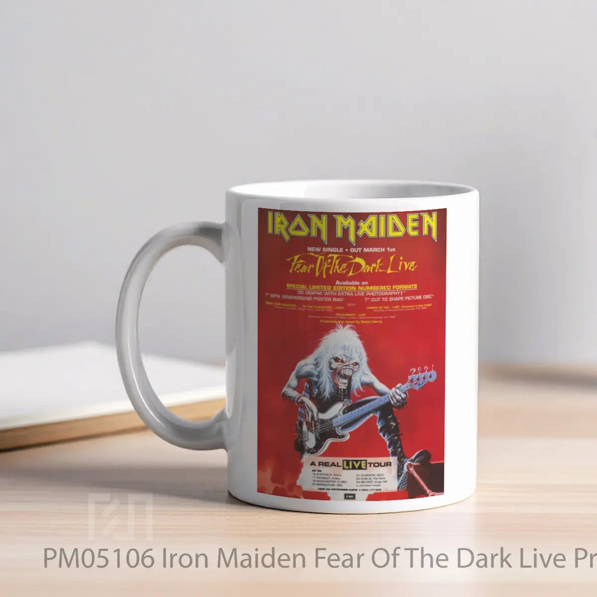 Mug Iron Maiden Fear Of The Dark Live Print MPM05106 - All-side / Desain