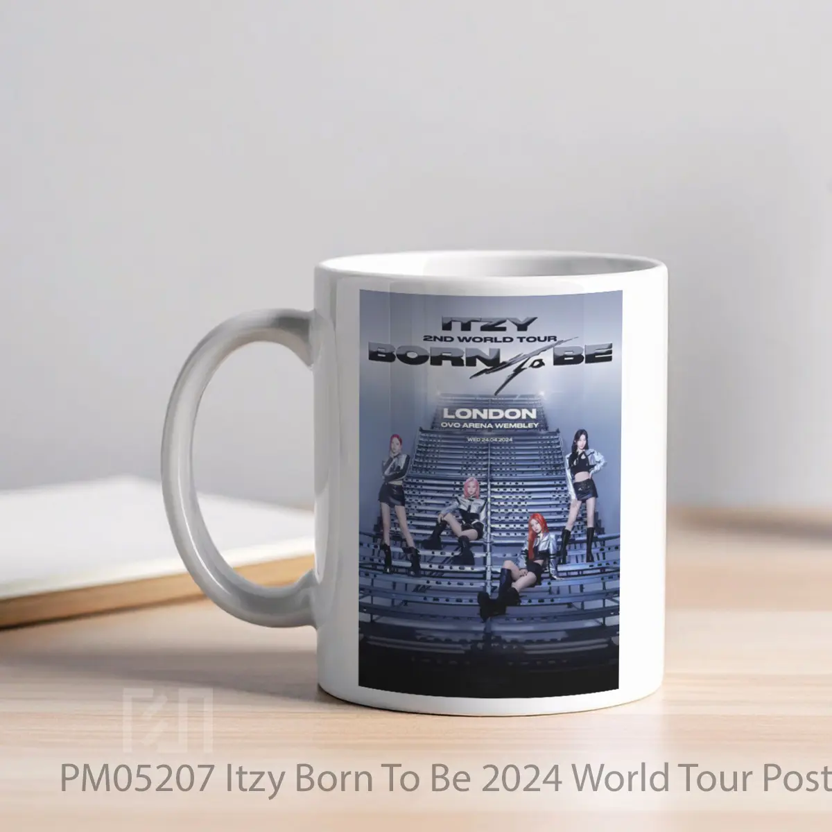 Mug Itzy Born To Be 2024 World Tour MPM05207 - All-side / Desain