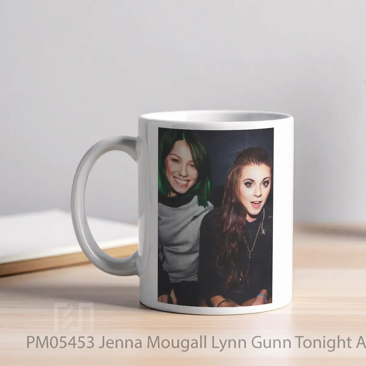 Mug Jenna Mougall Lynn Gunn Tonight Alive MPM05453 - All-side / Desain