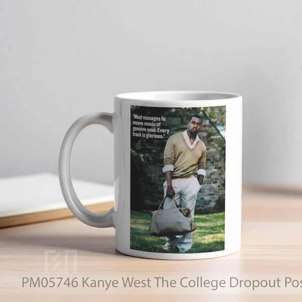 Mug Kanye West The College Dropout MPM05746 - All-side / Desain