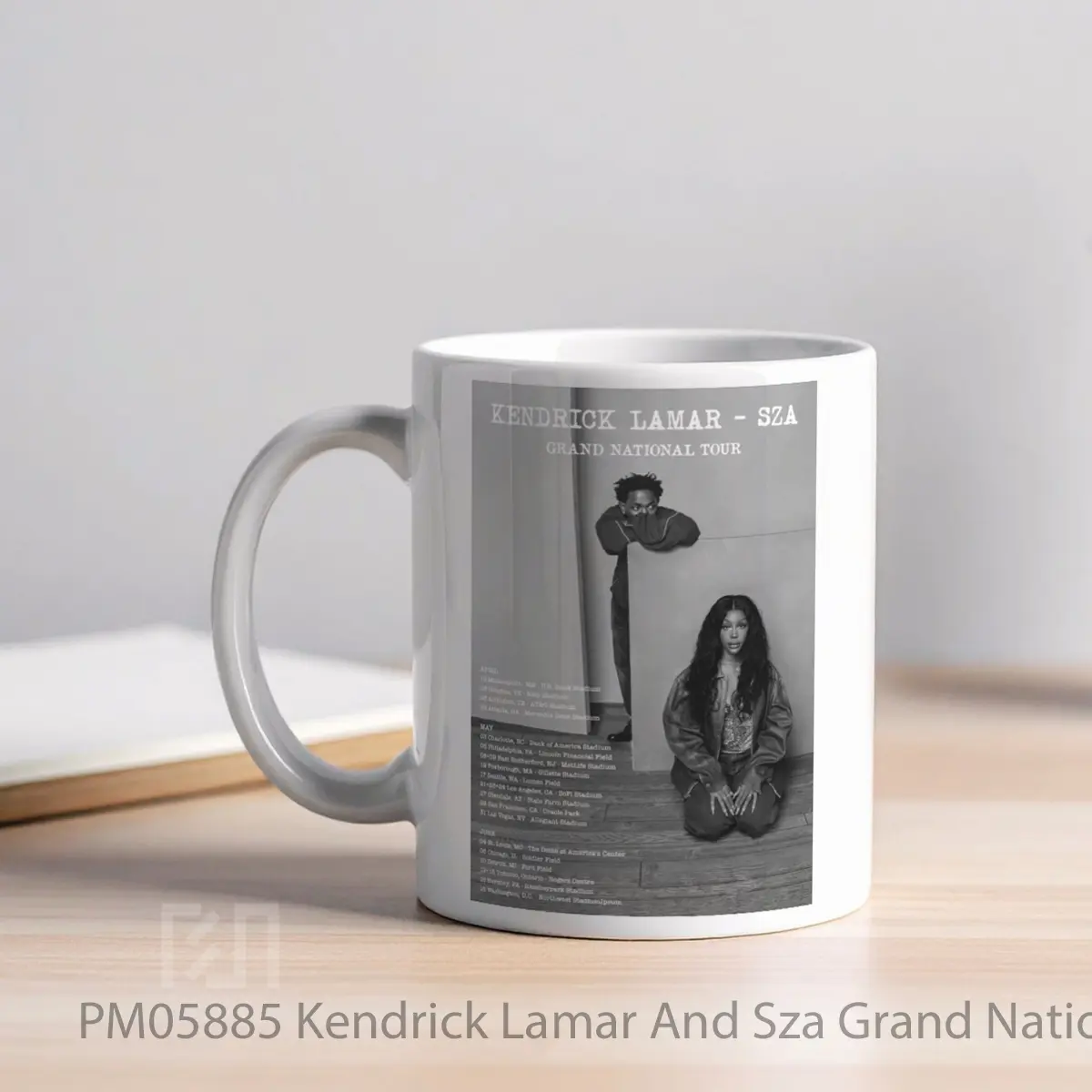 Mug Kendrick Lamar And Sza Grand National Stadium Tour 2025 MPM05885 - All-side / Desain