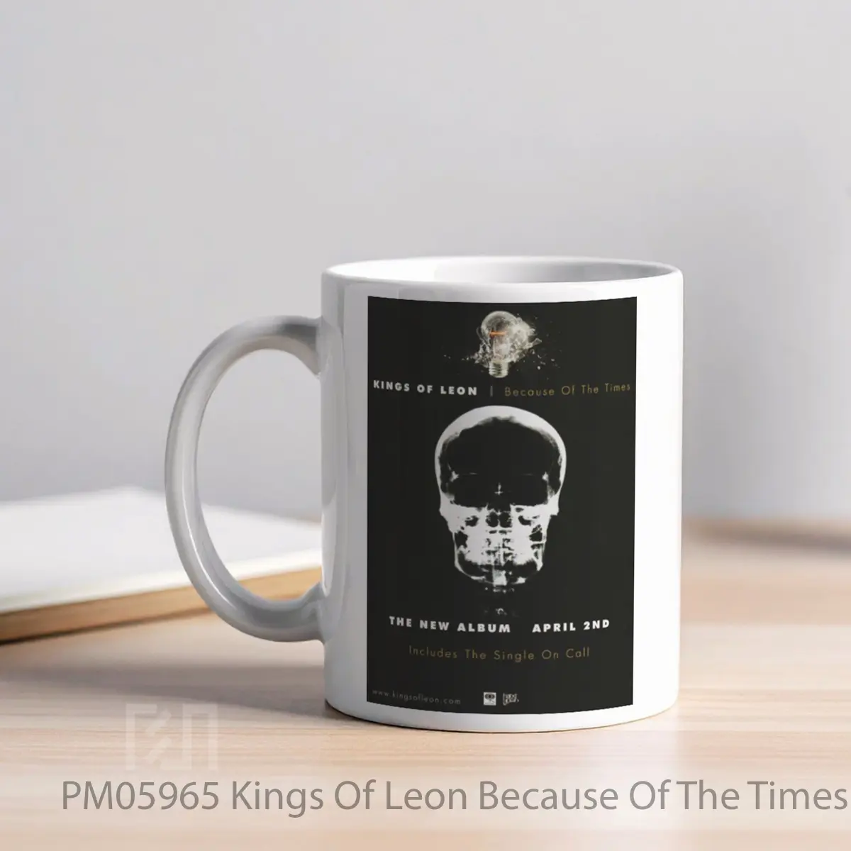 Mug Kings Of Leon Because Of The Times MPM05965 - All-side / Desain