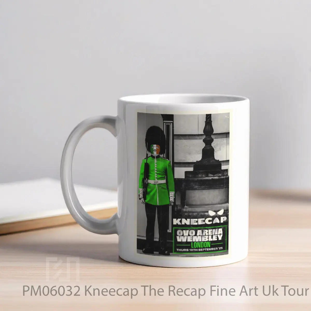 Mug Kneecap The Recap Fine Art Uk Tour 2025 London MPM06032 - All-side / Desain