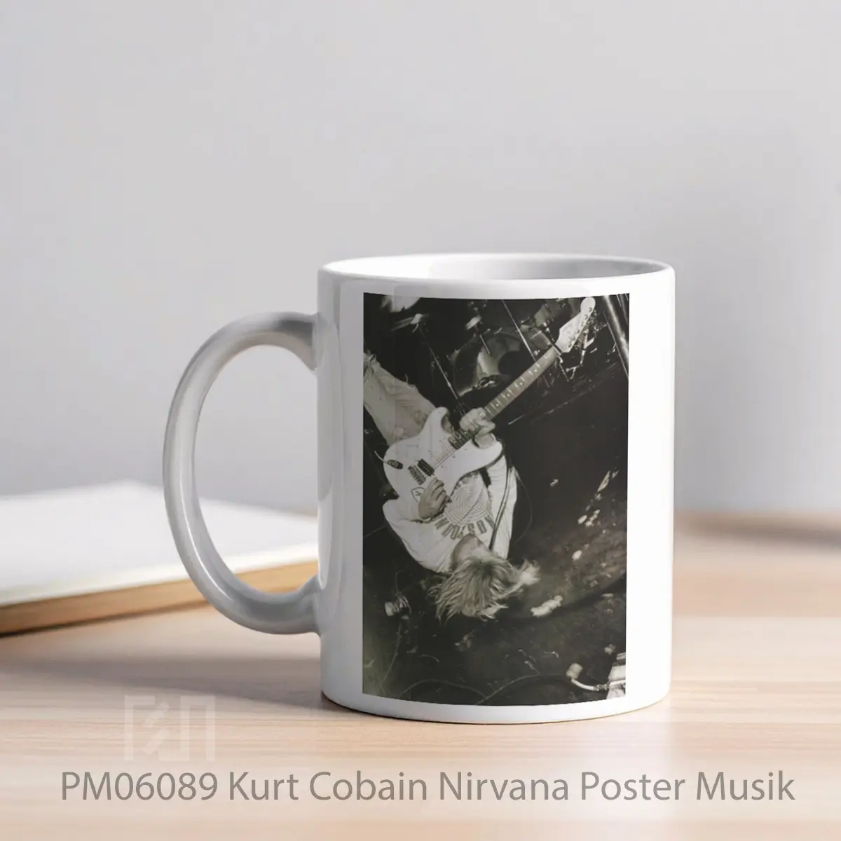 Mug Kurt Cobain Nirvana MPM06089 - All-side / Desain
