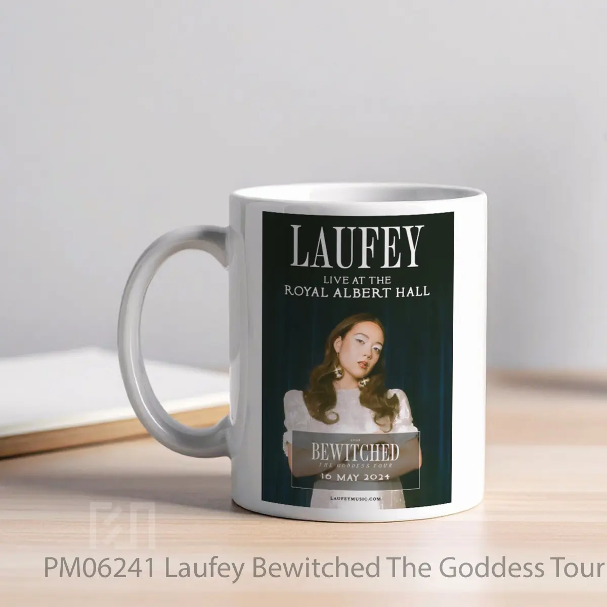 Mug Laufey Bewitched The Goddess Tour London Royal Albert Hall MPM06241 - All-side / Desain